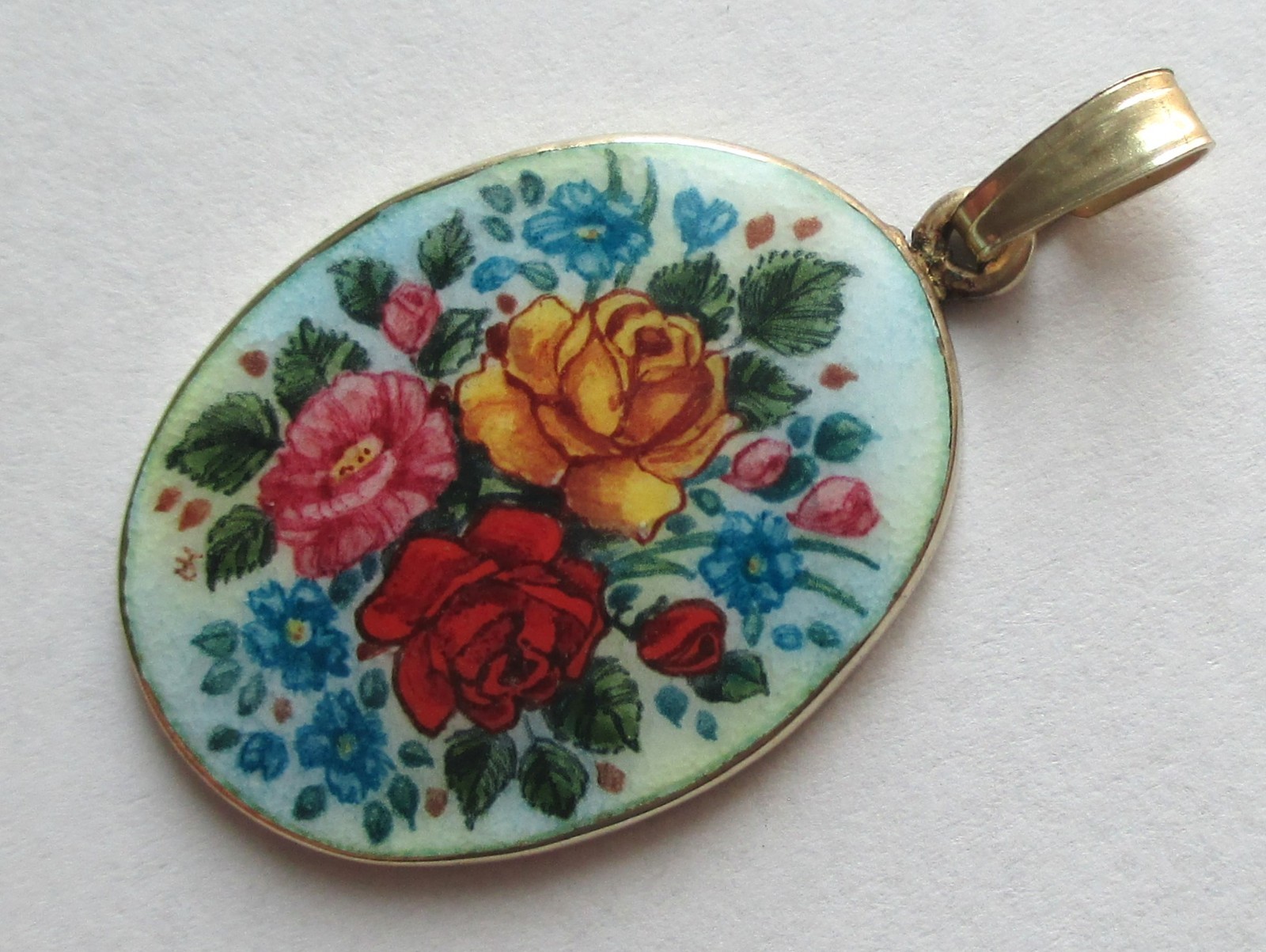 VINTAGE GOLD WASH STERLING SILVER HAND PAINTED ENAMEL FLOWER ROSE PENDANT CHARM