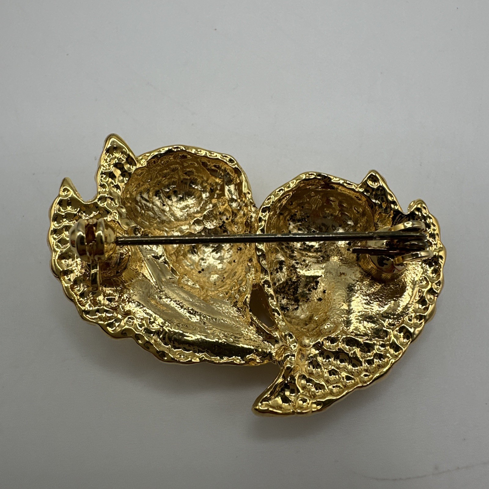 Vintage Guardian Angel Cherub Brooch Pin Shiny Gold Tone