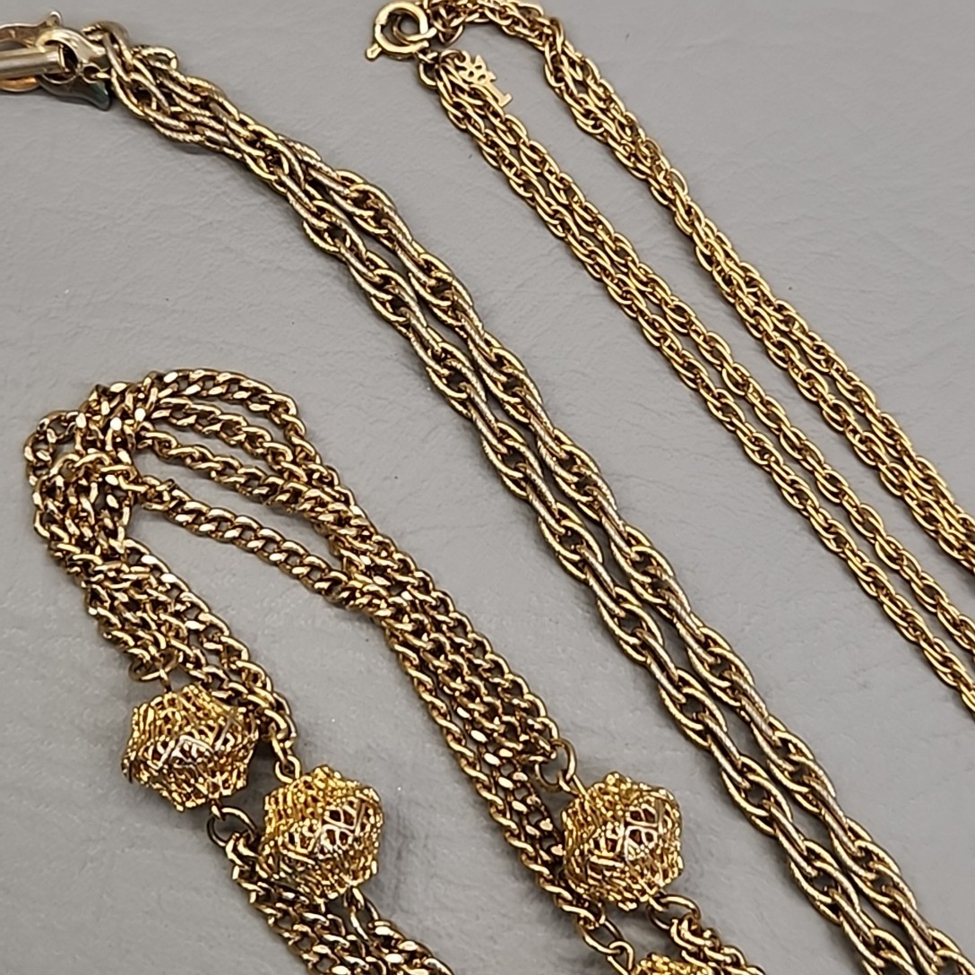 Vintage Chain Necklace Lot of 3 Gold Tone Heart Medallion Tassel 20-35″ Has Wear