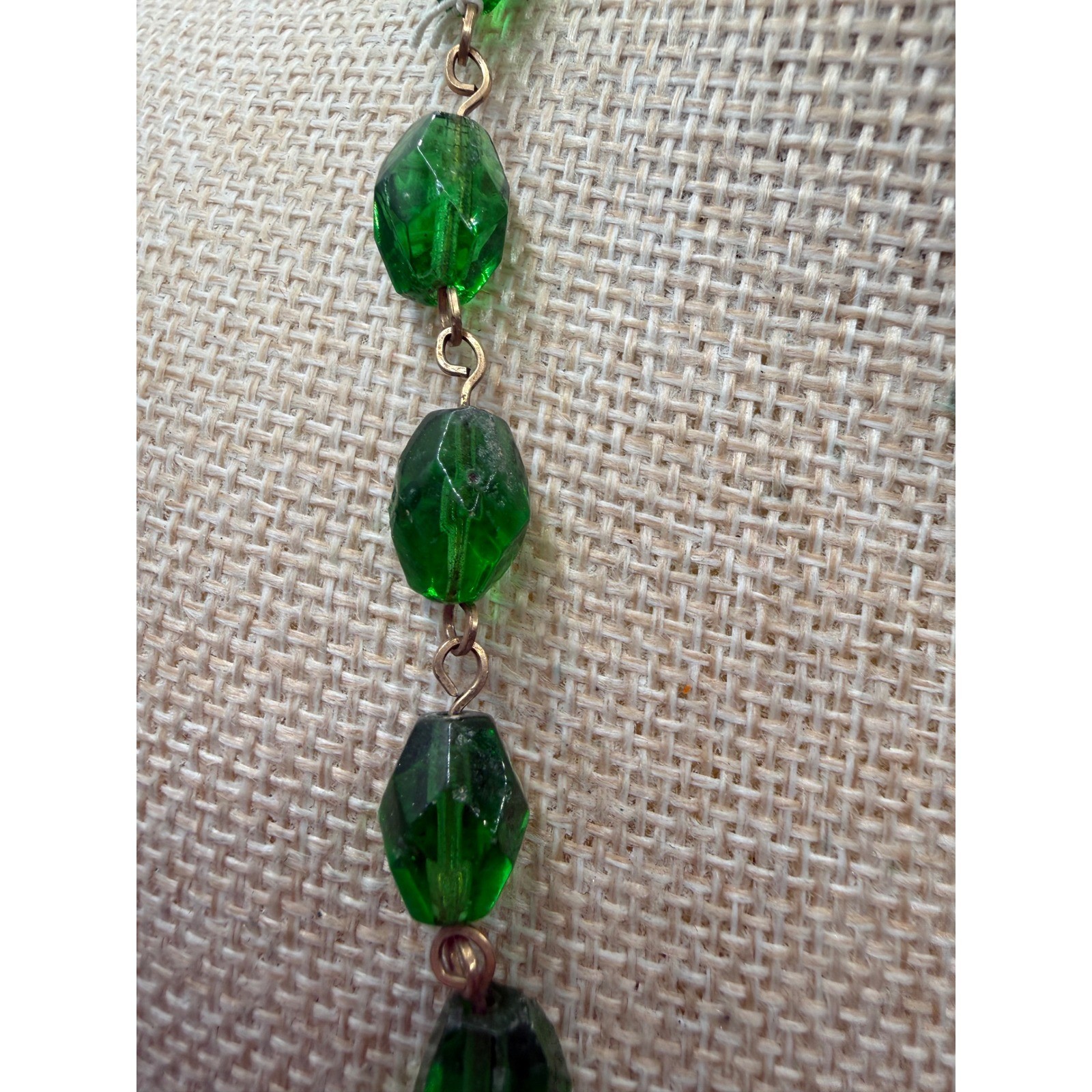 Vintage Emerald Green Faceted Glass Bead Necklace Wire Wrapped Link 22 Inch