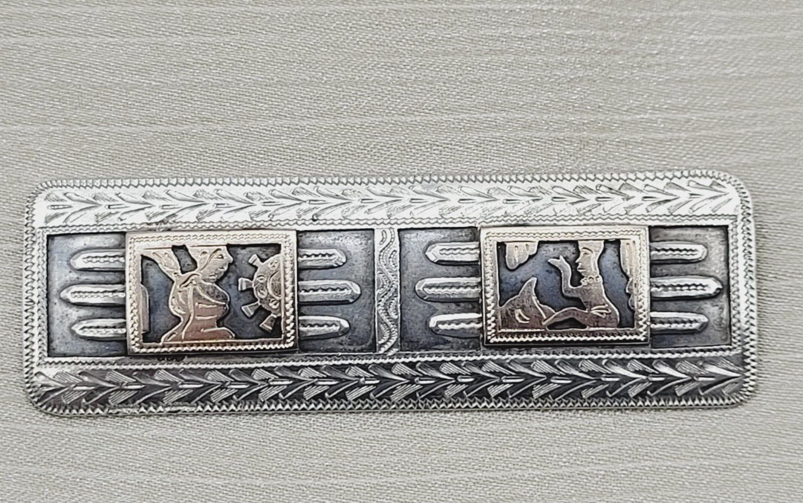 Guatemala Maya Mayan Relief Image Long Silver & Copper Tone Vintage Brooch Pin