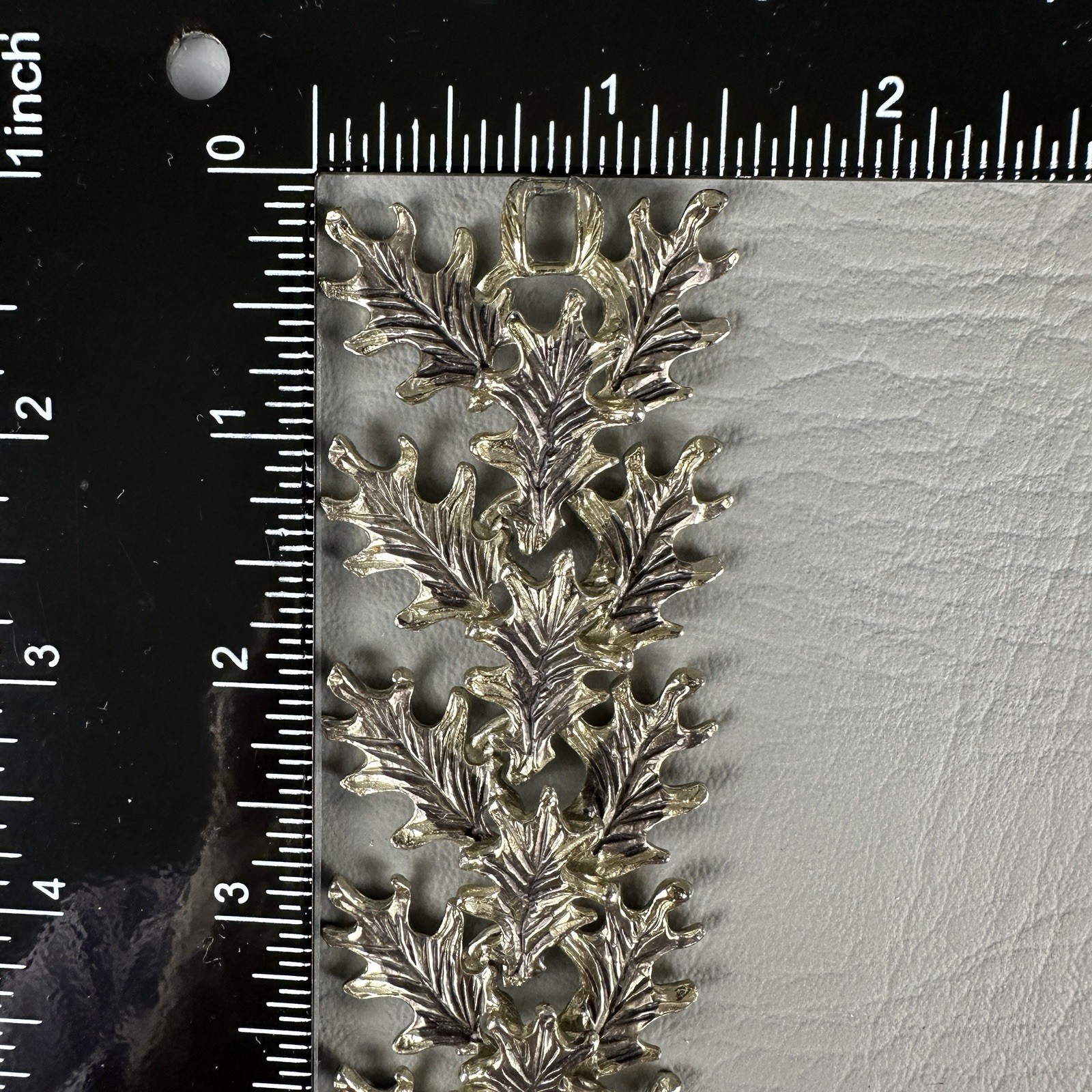 Vintage Leaf Bracelet Articulated Nature Gold Tone Botanical 6.5″