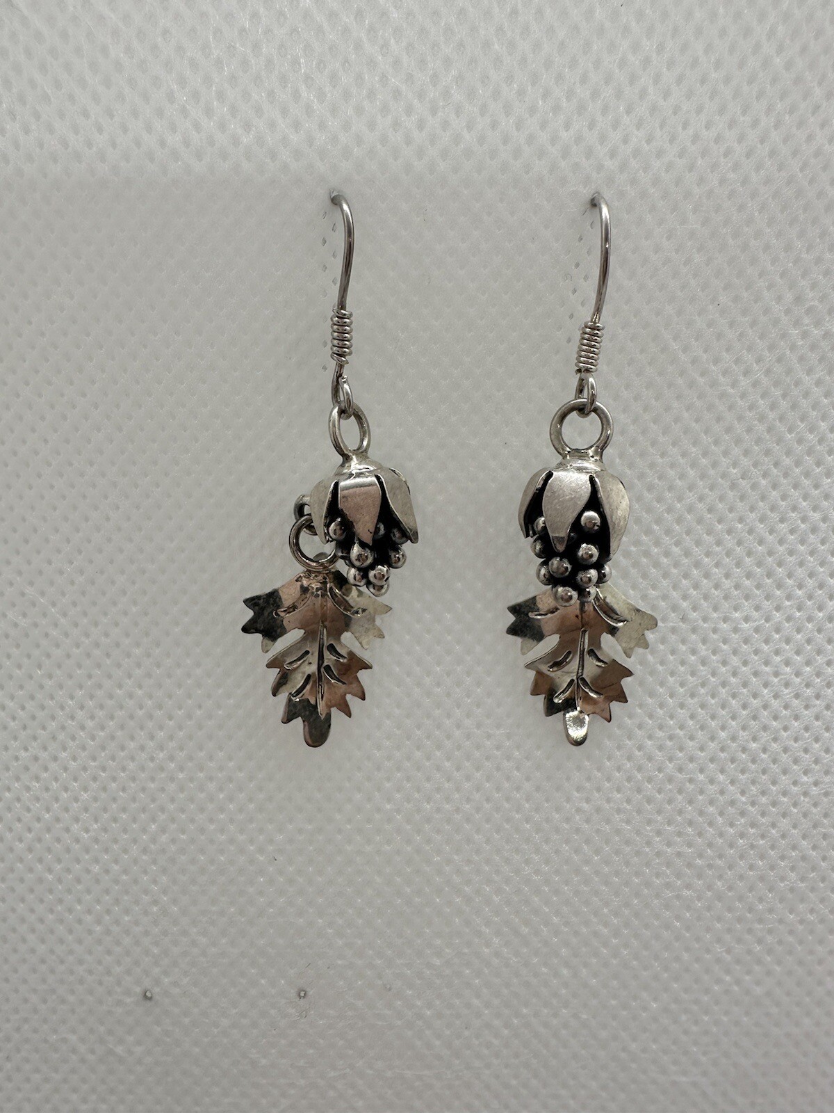 VINTAGE STERLING SILVER EARRINGS BUNCH OF GRAPES DANGLES Made In Mexico 925