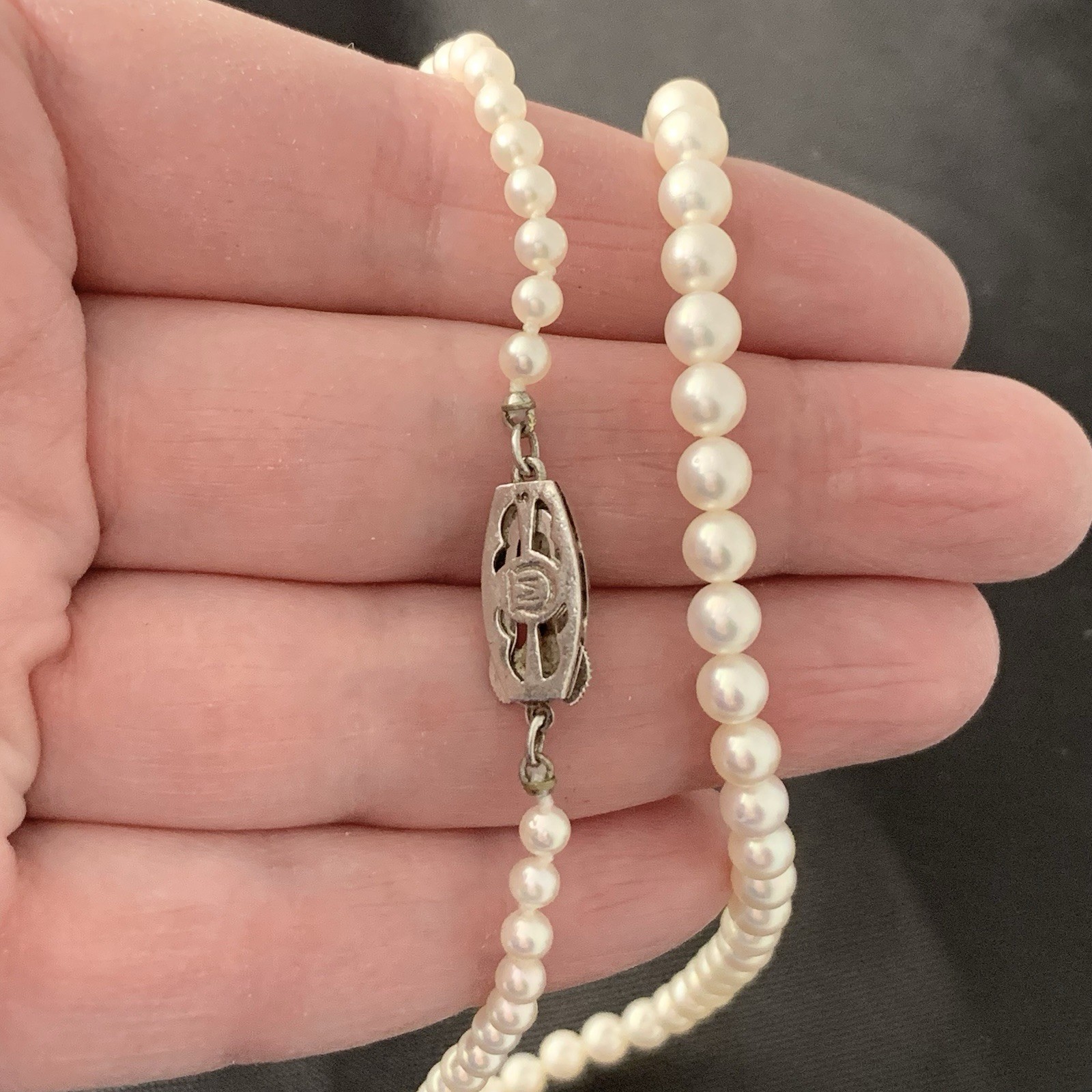 Mikimoto Akoya Pearl Necklace Strand Graduated Hi Luster VTG Japan Silver 18”