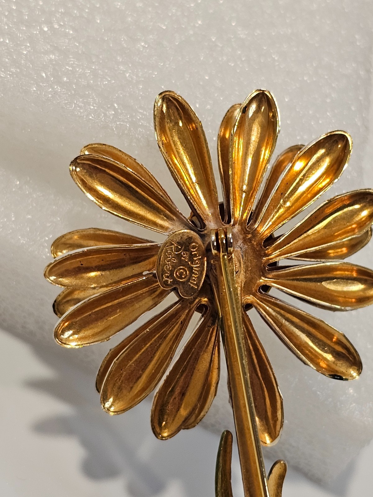 vintage original by Robert enamel daisy flower brooch