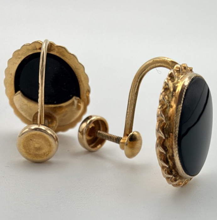 Vintage BDA 10K Gold Black Onyx Screw Back Earrings Oval Cabochon Estate 3.12g