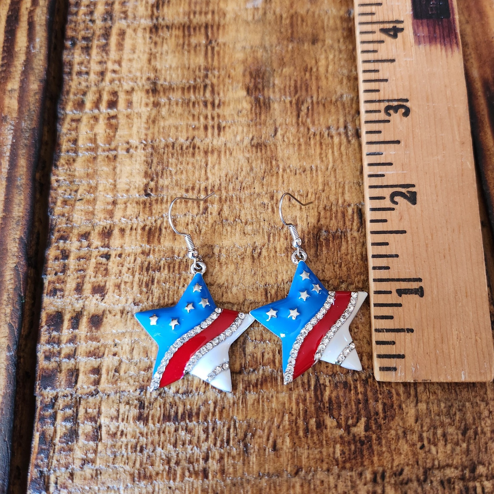 Patriotic Enamel Dangling Star Pierced Earrings Red White Blue Silvertone