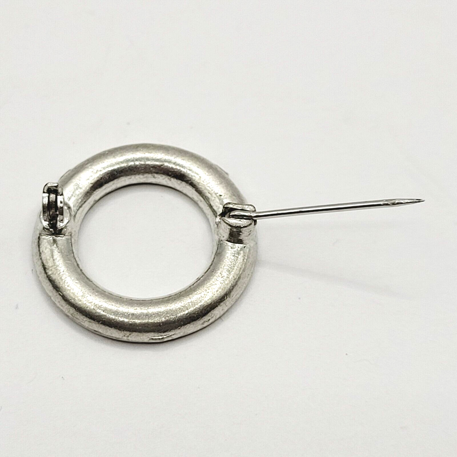 Sparkly Rhinestone Ring Circle Silver Tone Scatter Scarf Brooch Pin Vtg 1970s