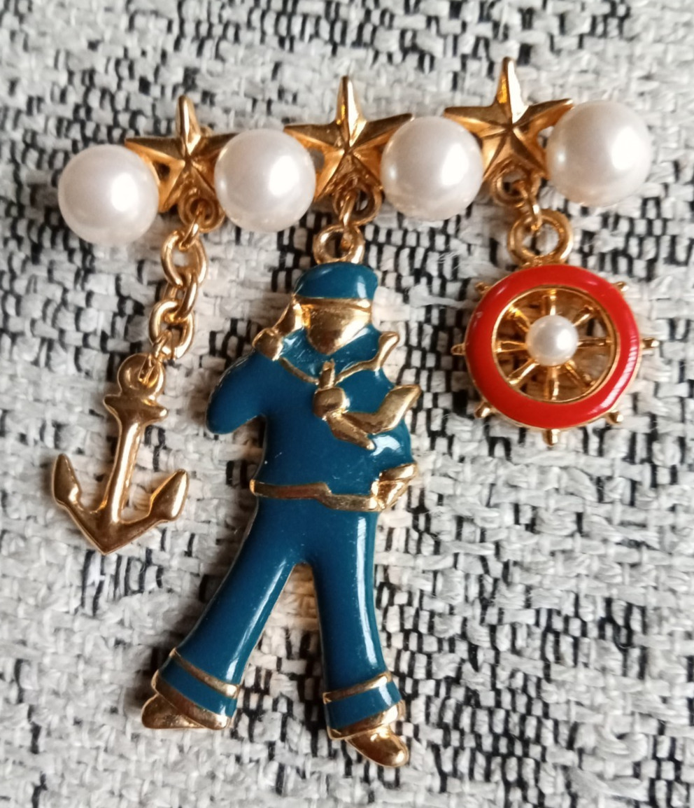 Vntg MARVELLA Signed Enameled Dangle Pin – Sailor Ships Wheel Anchor Faux Pearls
