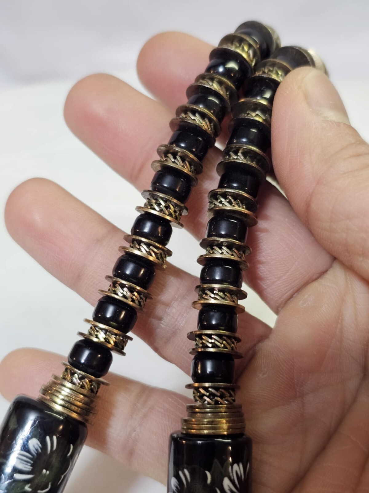 vtg Thick Necklace w/ Metal & Black Glass Beads w flowers 23.5in-Heavy 123g- S88