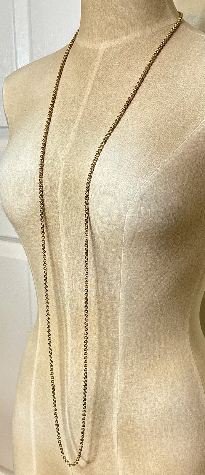 Vintage Crown Trifari Double Round Link Gold Tone Long Chain 54″ Hang Tag Logo