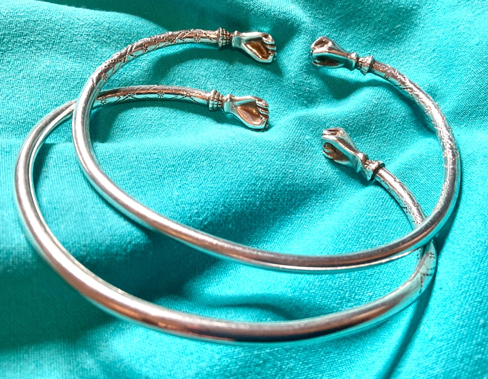 Vtg PAIR FIST 53g Sterling Silver AC Jamaica West Indian Caribbean Bangles