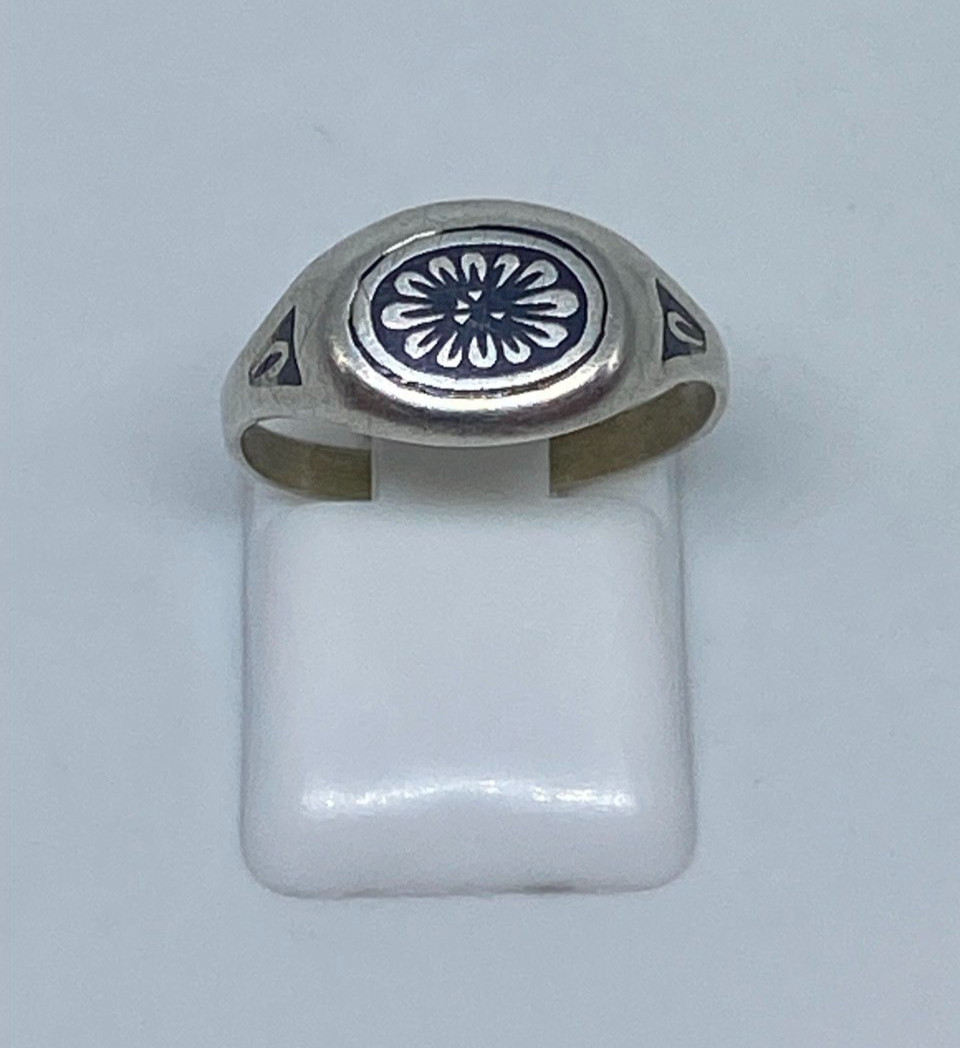 Rare vintage “Kubachi ” ring made of USSR silver. 875: Size 6 . Weight 1.39 g