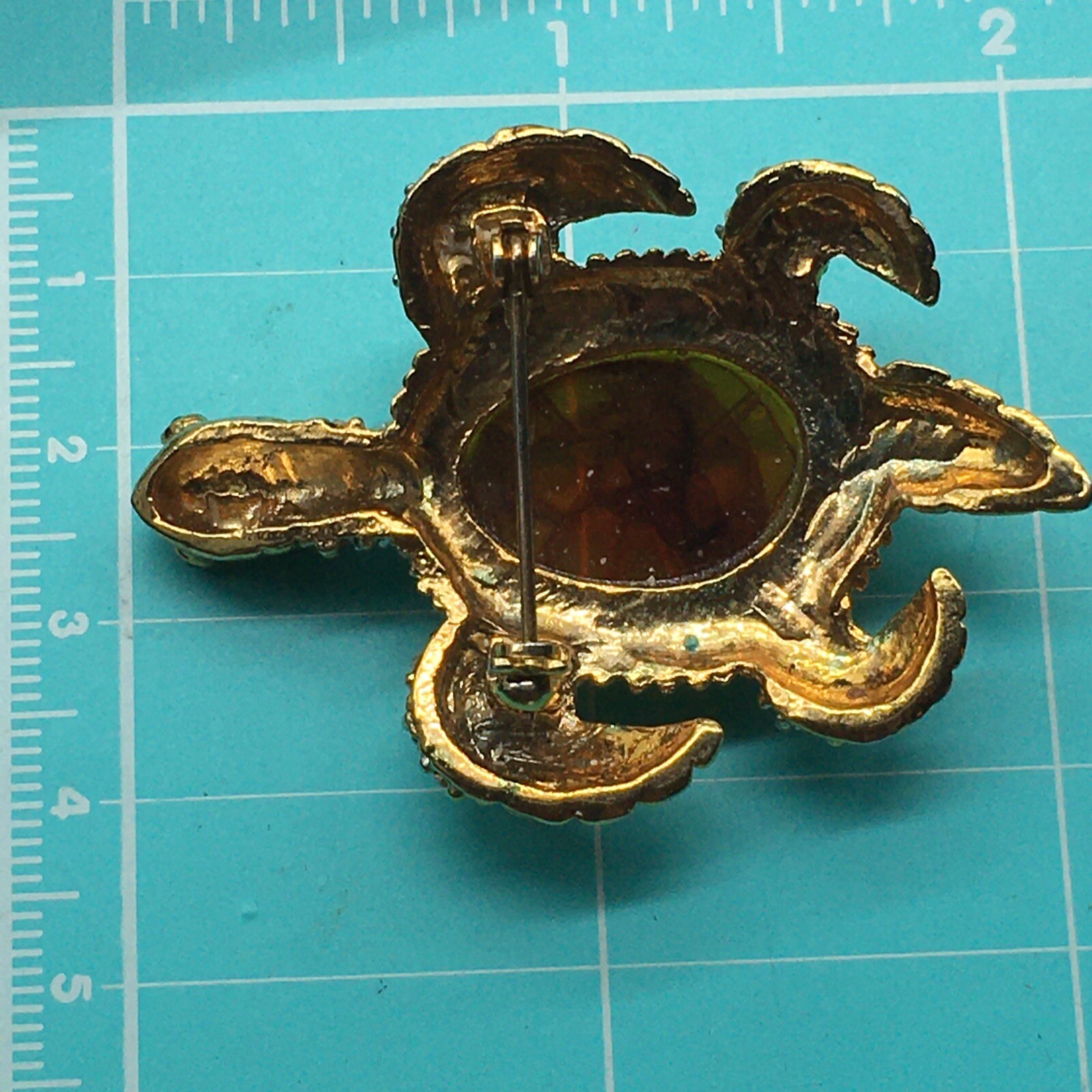 Multicolored Sea Turtle Brooch Jeweled Rhinestone Gold Tone Amber Lucite Belly