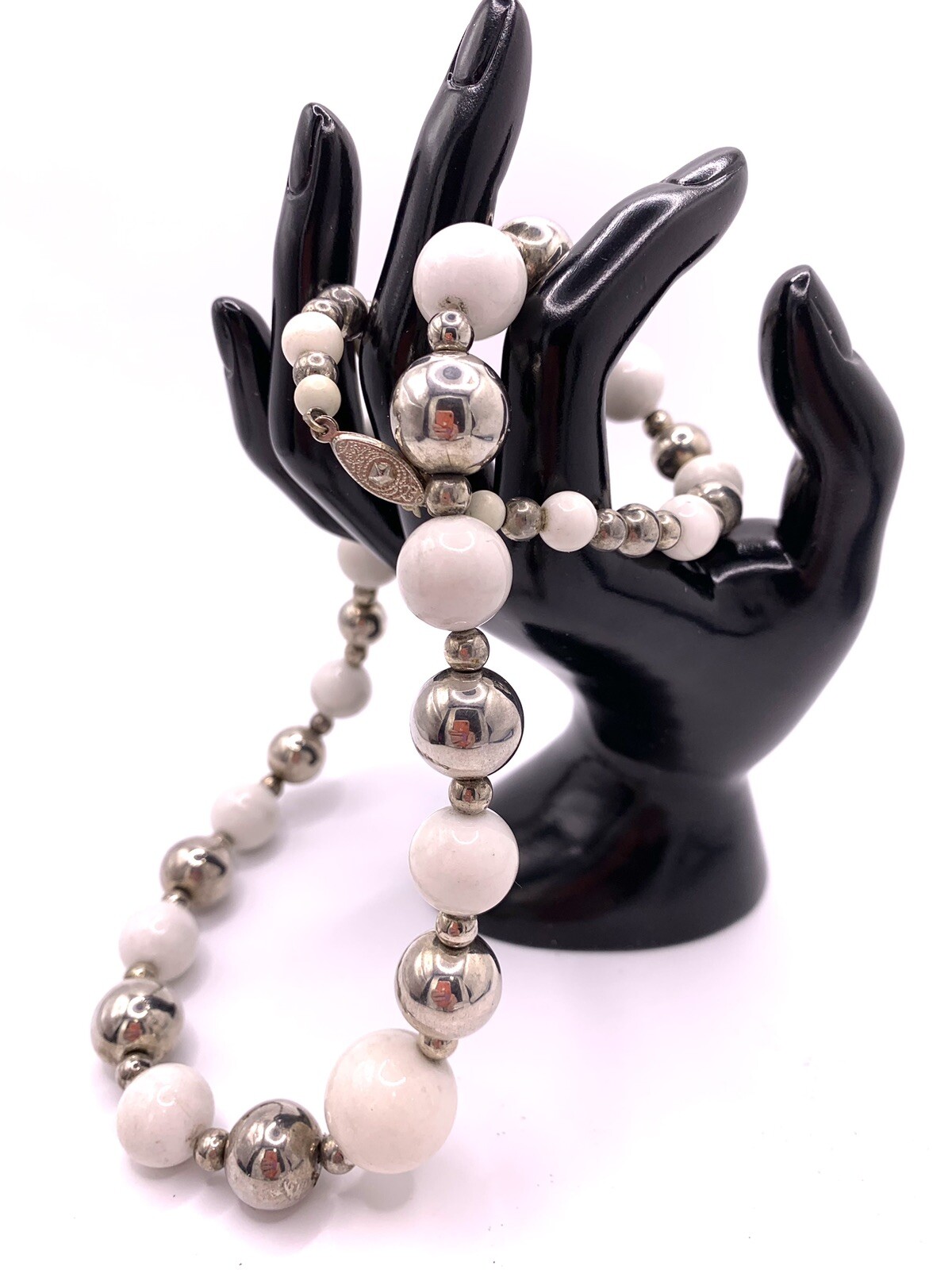 Vintage Necklace White Glass & Silver Tone Balls Graduating Size Beads Statement