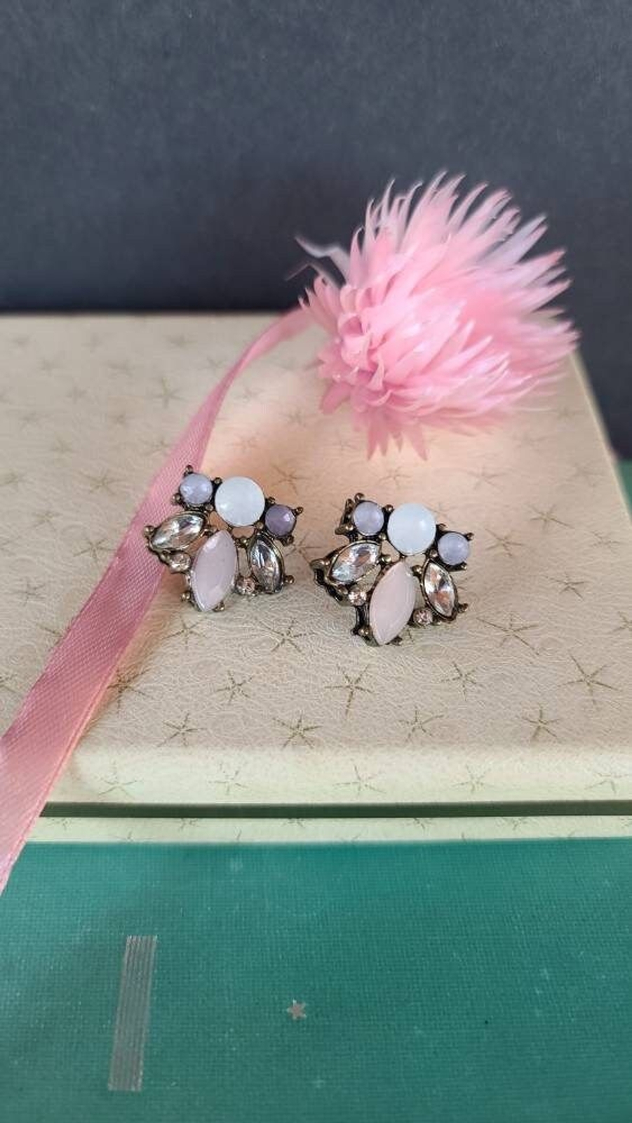 Muted Neutral Pink Rhinestone Pierced Earrings