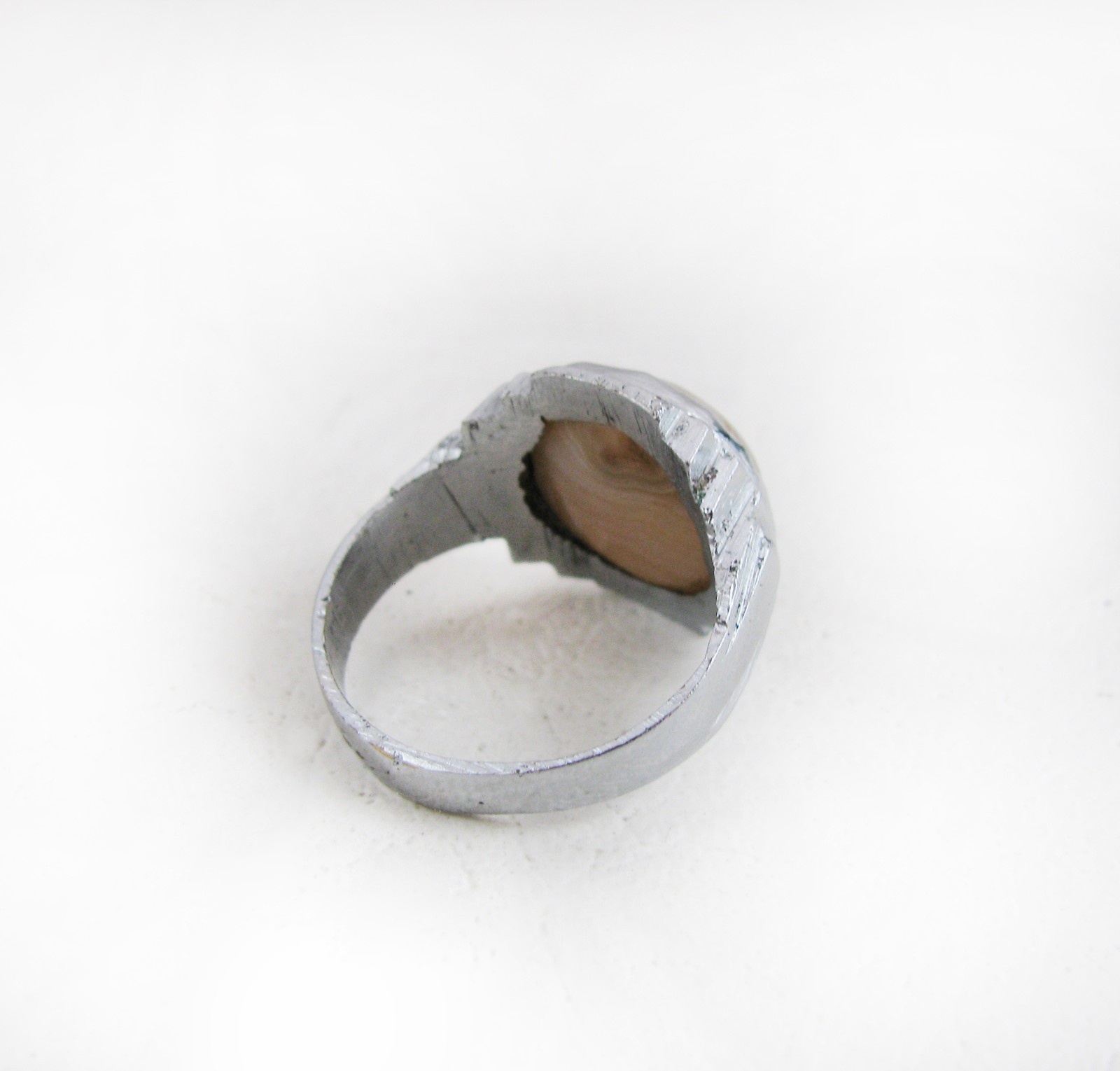 Vintage Art Deco White Metal Hand Crafted Artisan Agate Ring – Sz. 9.25