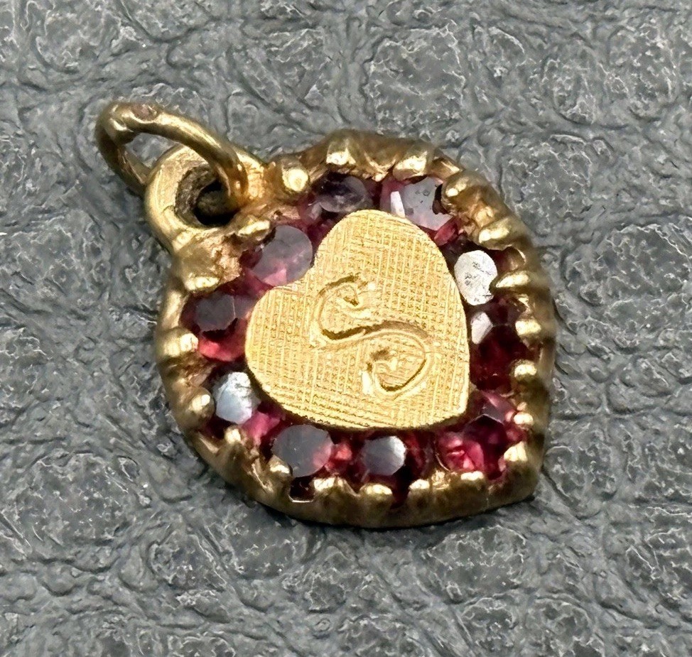 VTG 14K Gold Heart Garnet “S” Mono Engraved Pendant Or Charm Antique Victorian
