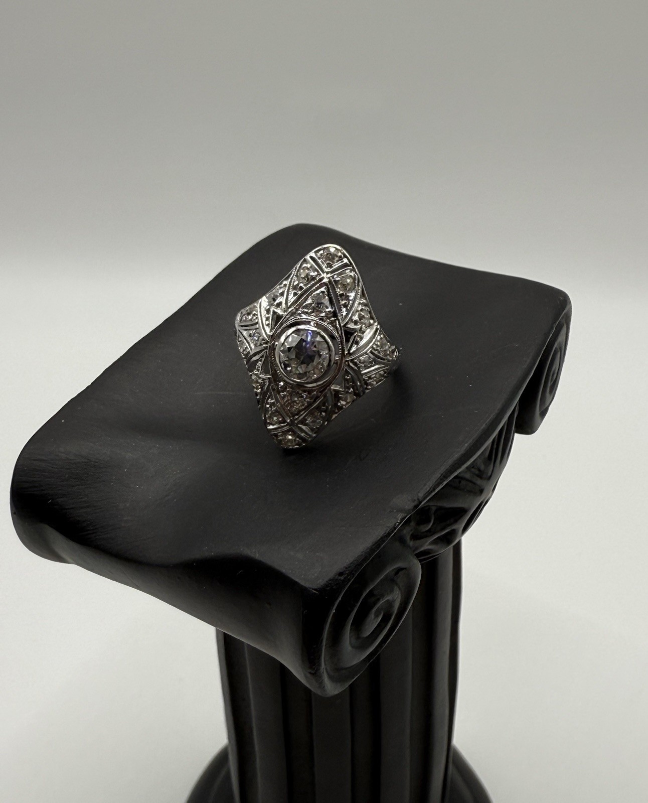 Antique Art Deco Edwardian Platinum & Diamond Ring – Filigree Old European Cut