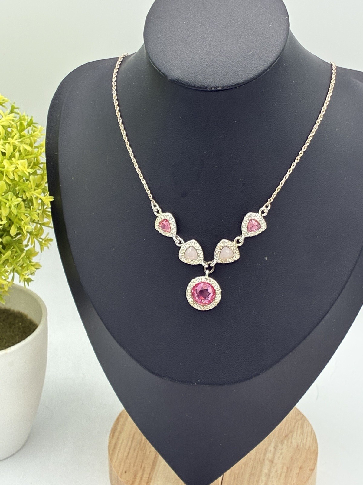 Vintage NRT Pink Rhinestone Halo Drop Necklace Trillion Round Silver Tone 15”