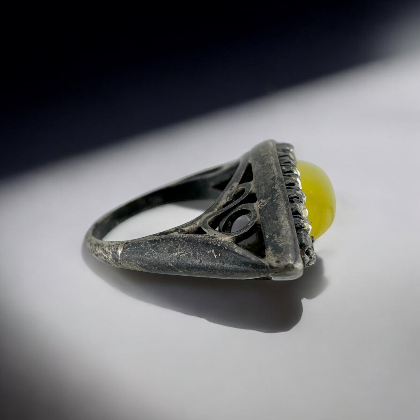 Art Deco Vintage 925 Sterling Silver Rose Cut Diamond Ring with Yellow Gemstone