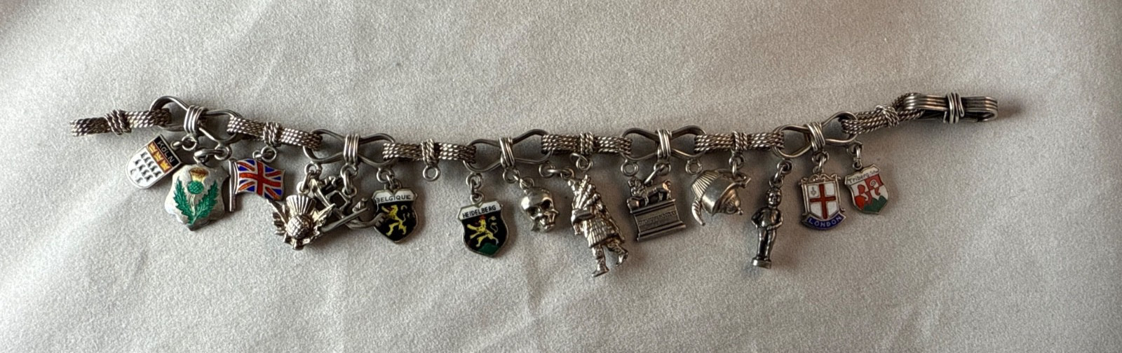 England Vtg Sterling Silver 8” charm bracelet bows Europe travel with 14 CHARMS!