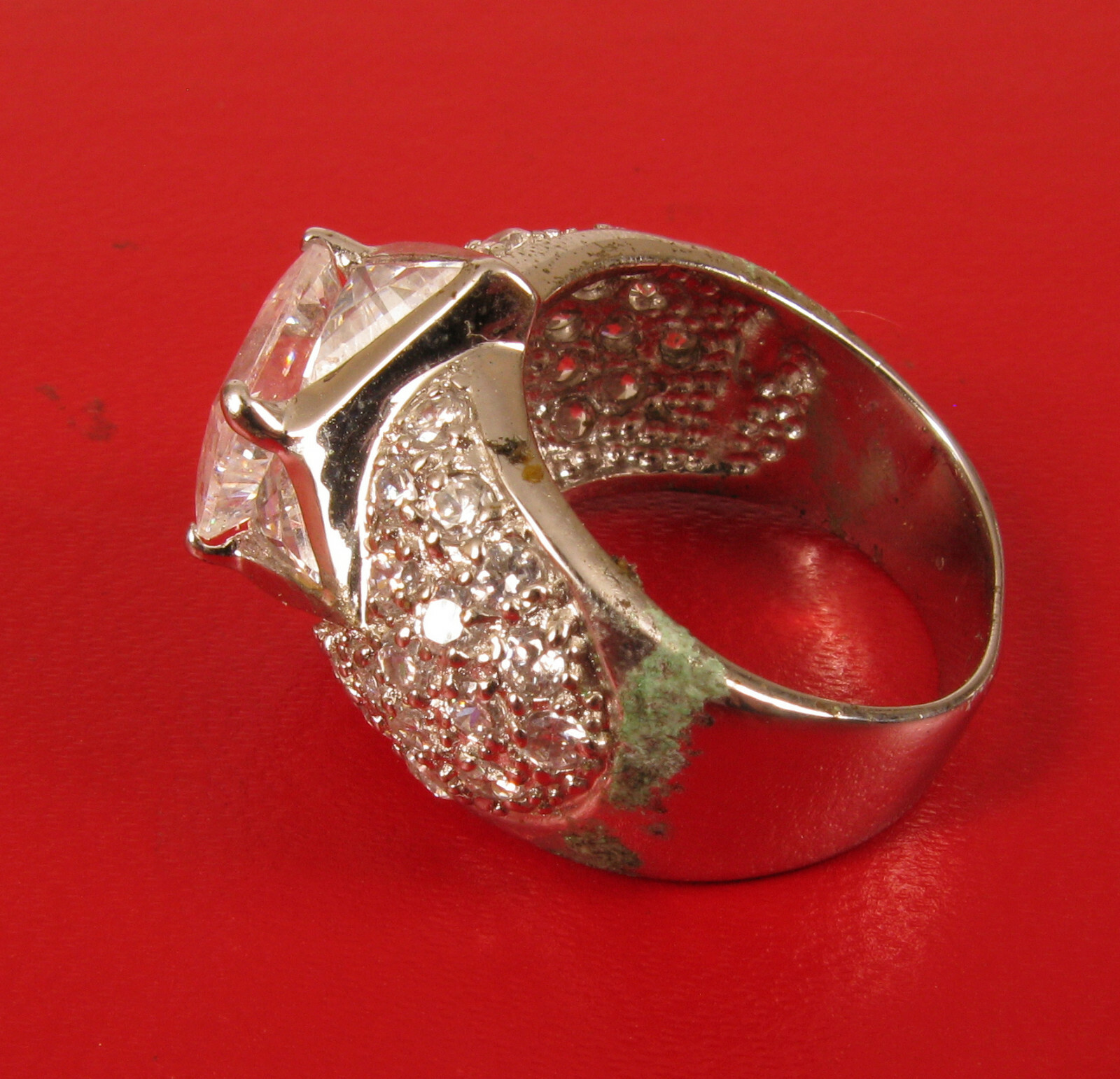 VINTAGE LINDENWOLD FINE JEWELERS STERLING SILVER CUBIC ZIRCONIA CZ COCKTAIL RING