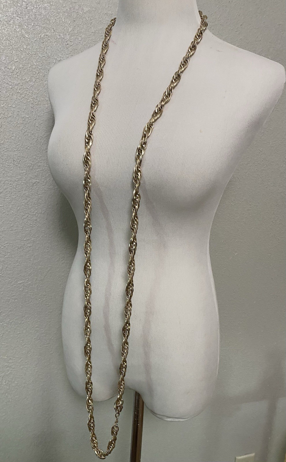 Vintage Monet Gold Tone 64in Twisted 1/2in Rope Statement Chain Necklace 95g!