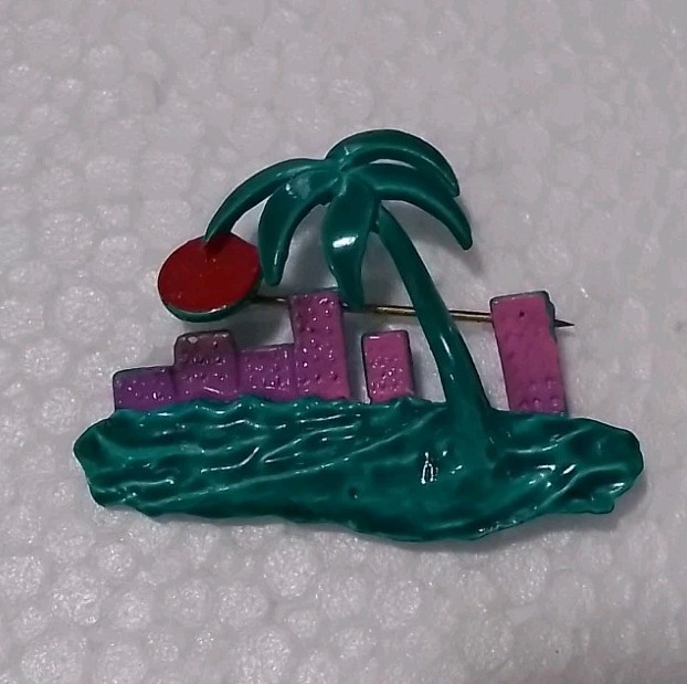 1978 RARE Vintage Guilloche Enamel Tropical Pin Palm Tree “Moon over Miami”