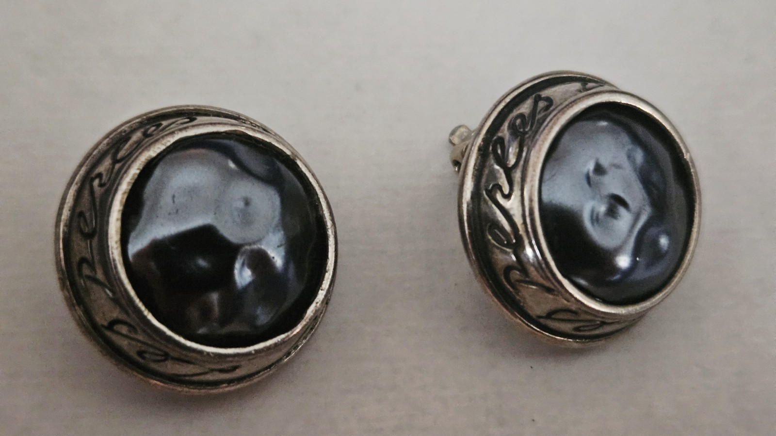 Vintage Carolee Blue-Gray Pearl Necklace and Earring Set