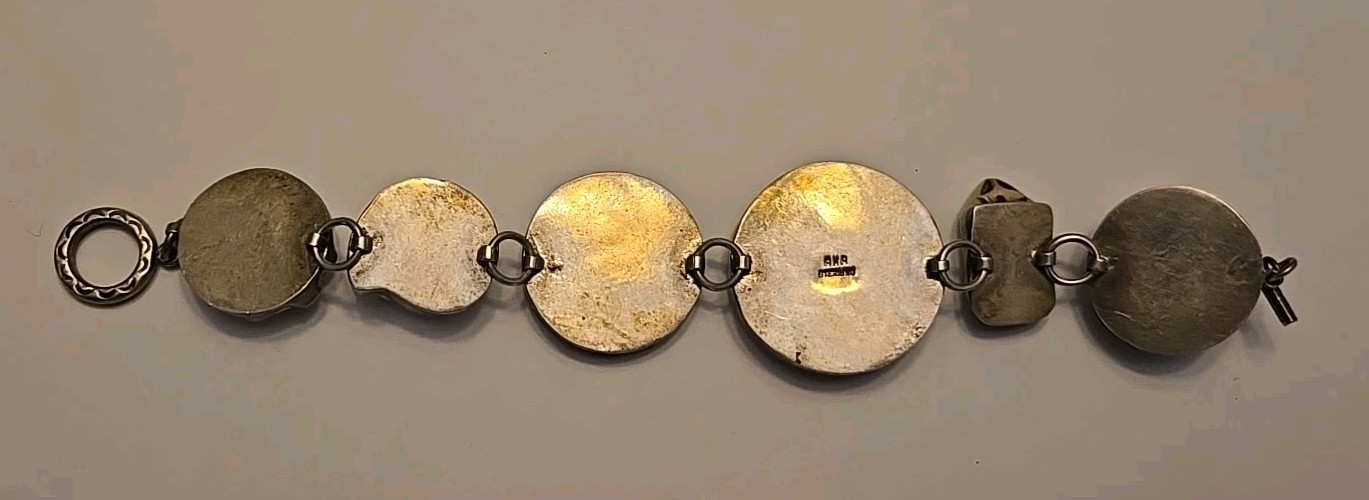 Large Amy Kahn Russell Sterling Silver And Carved Shell & Wood?
