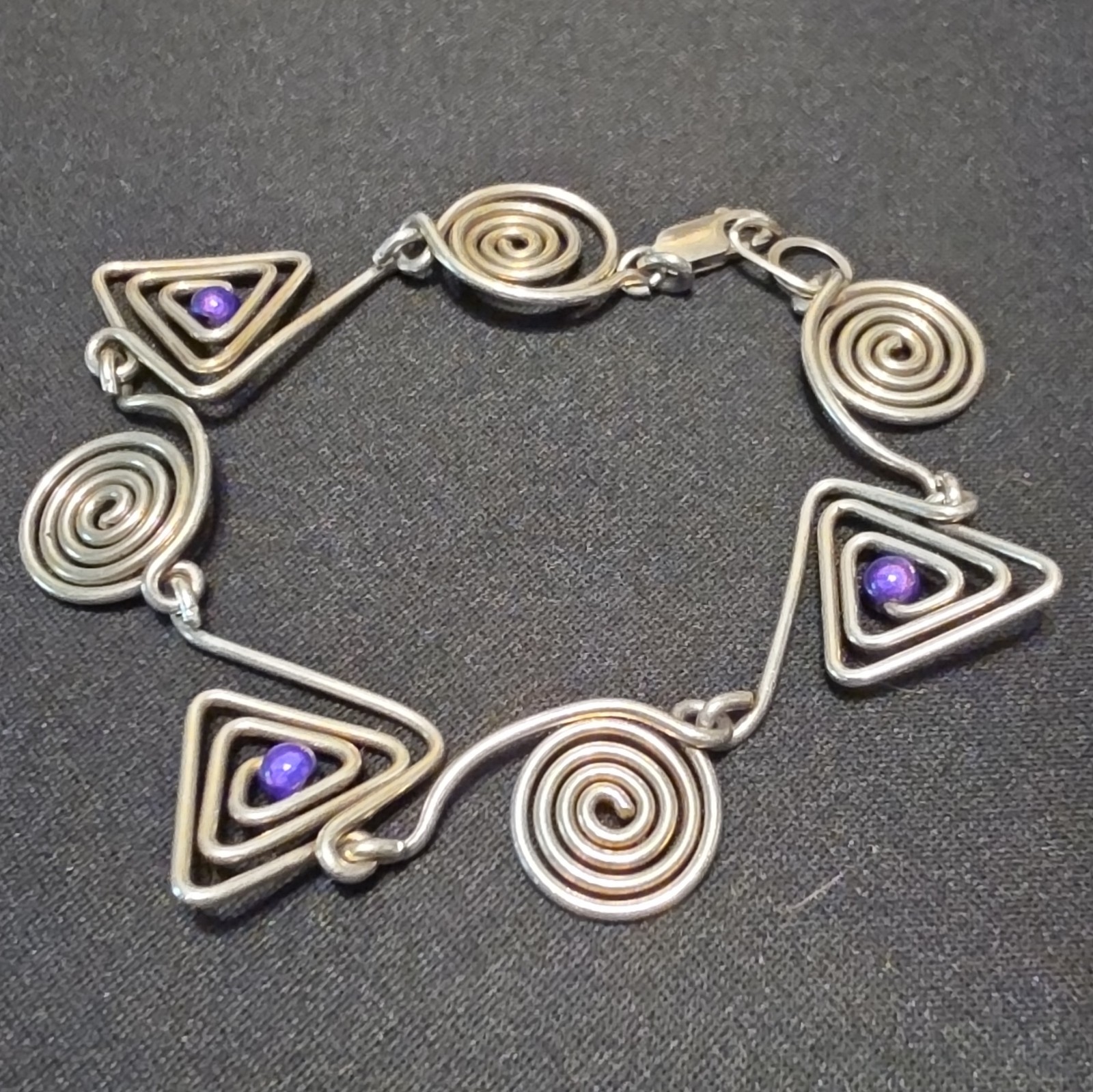 Vtg. 925 Sterling Silver Artisan Hand Wire Wrapped Spiral Amethyst Bracelet 7″