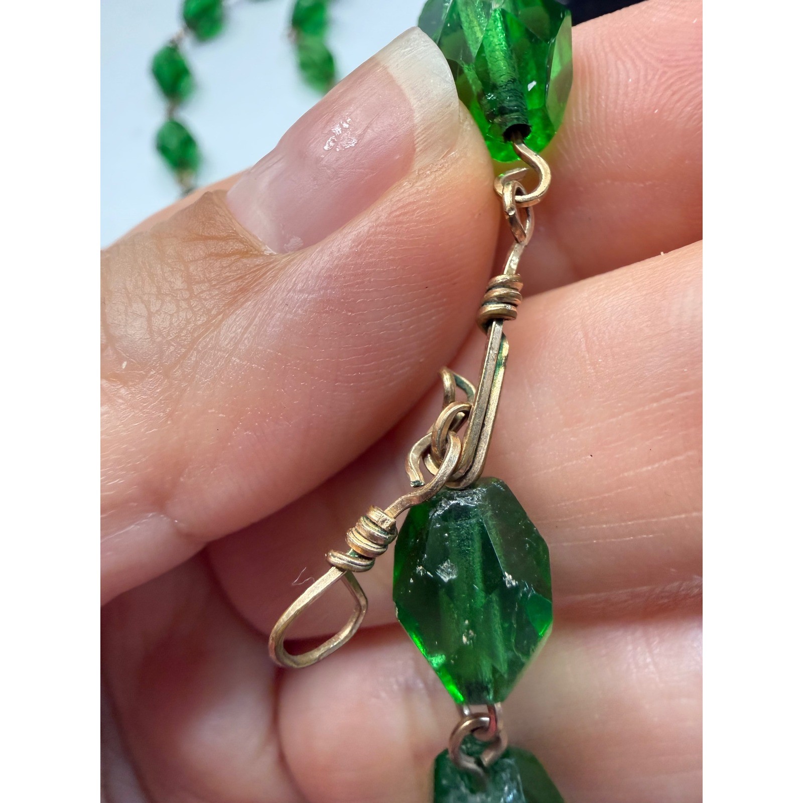 Vintage Emerald Green Faceted Glass Bead Necklace Wire Wrapped Link 22 Inch
