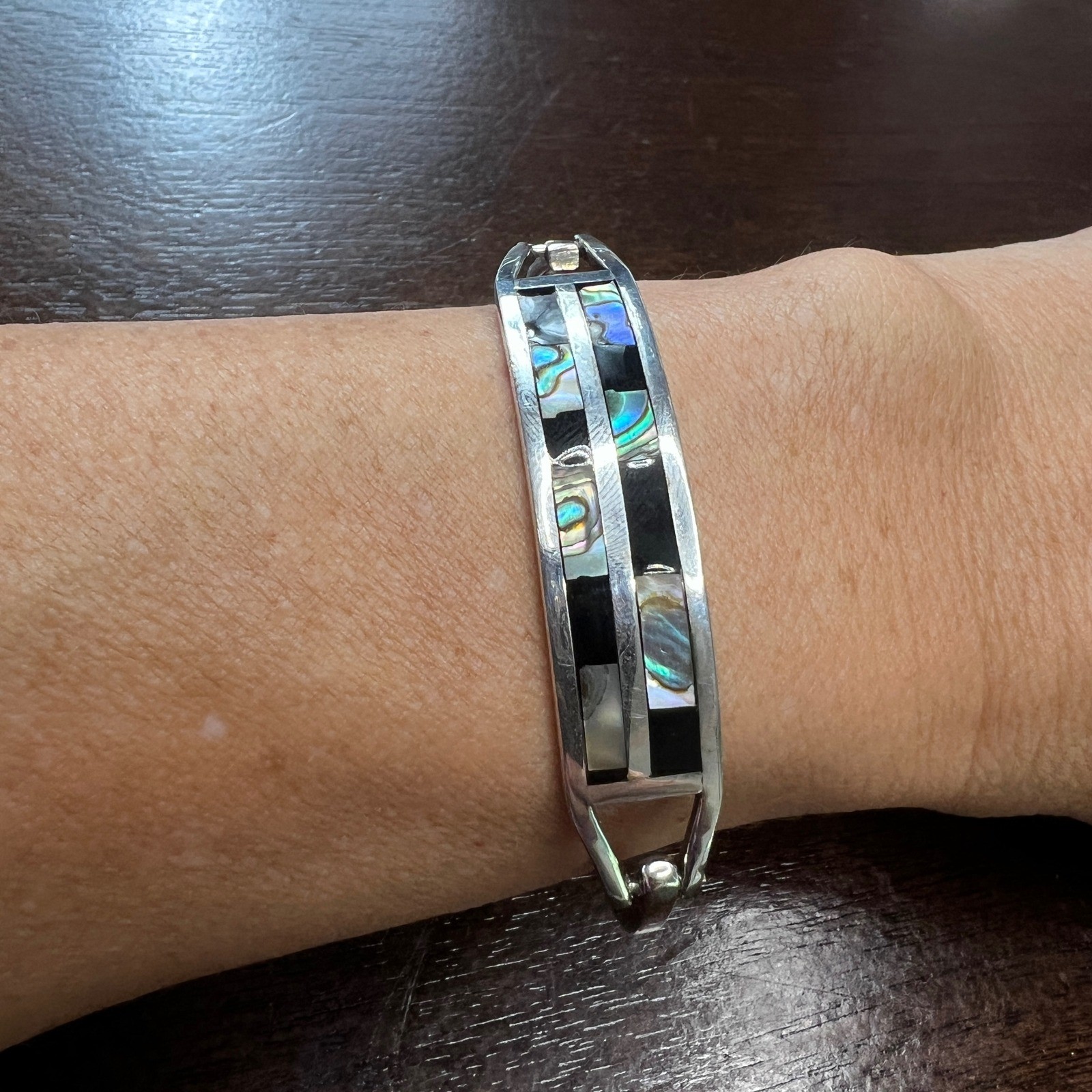 Vintage Alpaca Mexico Abalone Onyx Inlay Bangle Bracelet Silver Tone 7.25 in