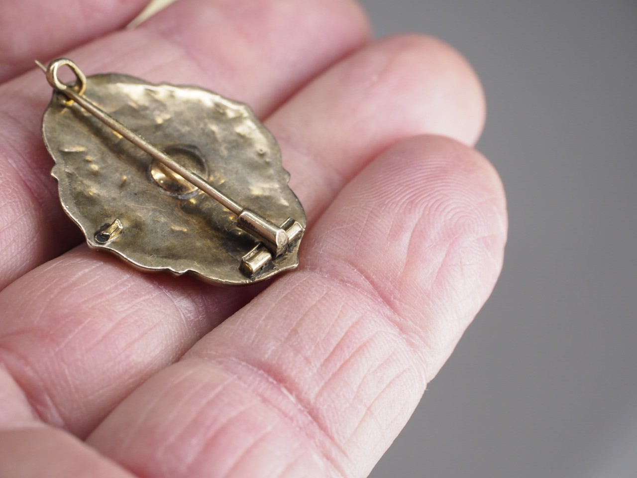 Antique gold filled with black & white enamel brooch C clasp jewelry