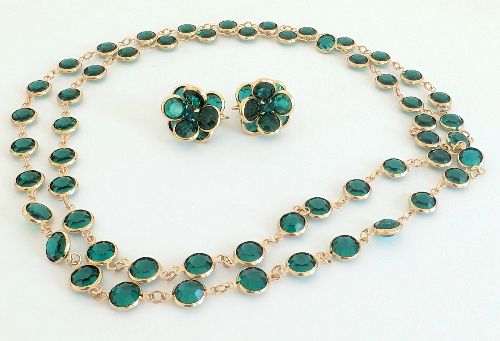 Gorgeous Vintage Bezel Set Dark Green Crystal Necklace & Clip Earrings Set