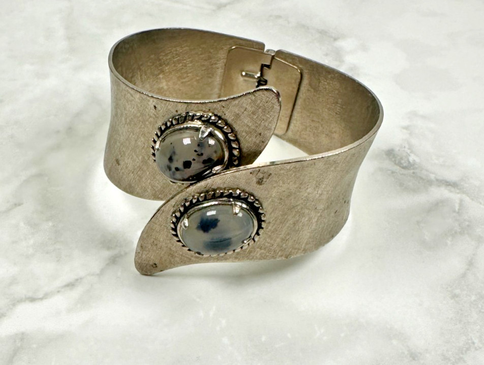 Silver Tone Hinged Bracelet with Two Resin Stones – 6″ Inside Diameter (Small!)