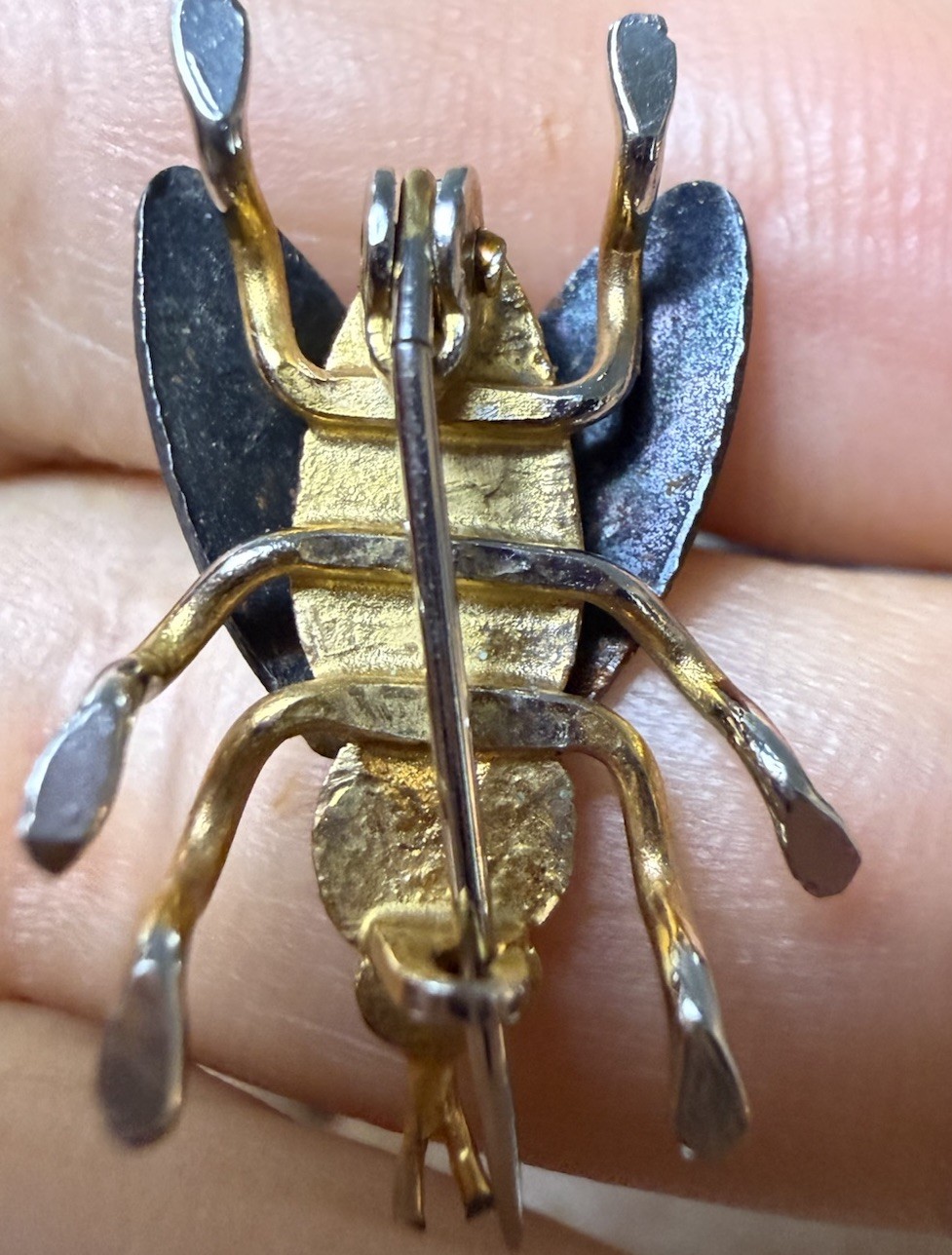 Vintage Spanish Damascene Toledo fly bug insect figural gold toned brooch pin