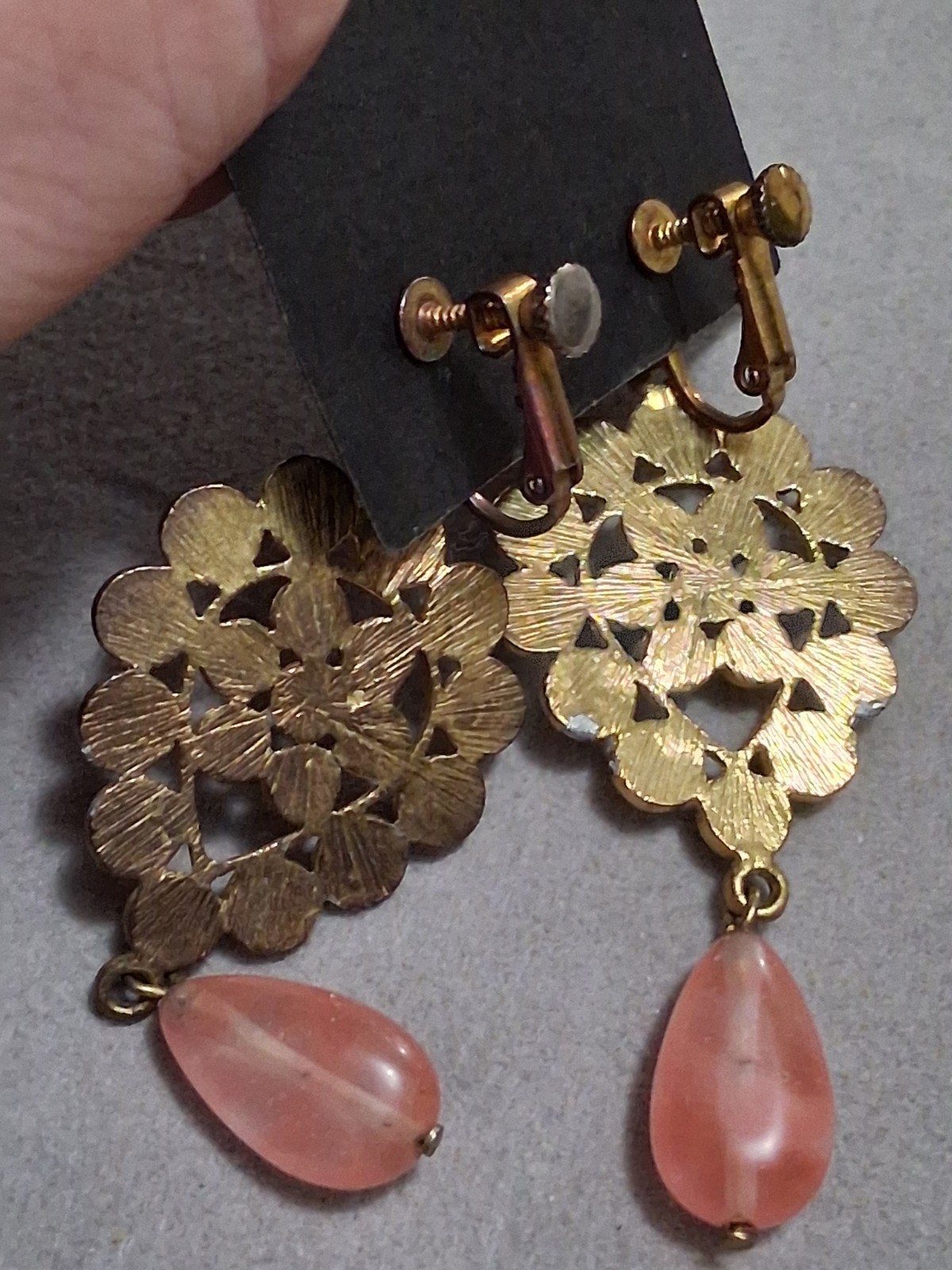 Vintage pink glass dangle drop stone ornate goldtone adjustable clip-on earrings