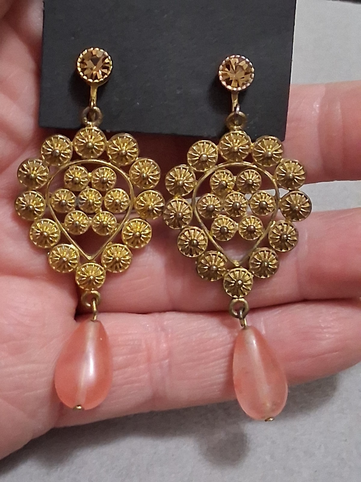 Vintage pink glass dangle drop stone ornate goldtone adjustable clip-on earrings