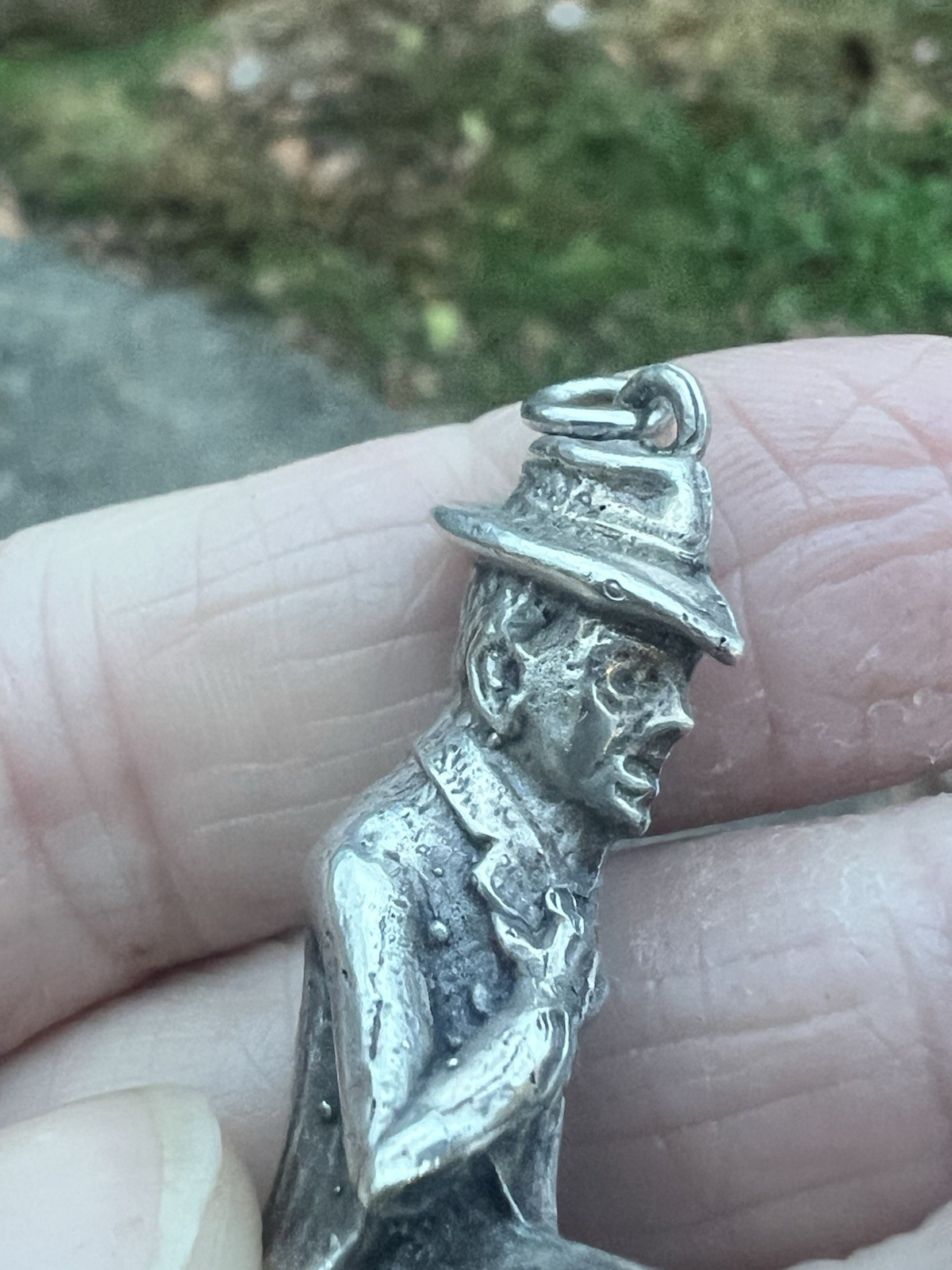 Vintage Sterling 925 Ornate Leprechaun Sitting on Toadstool Pendant 2 1/4″