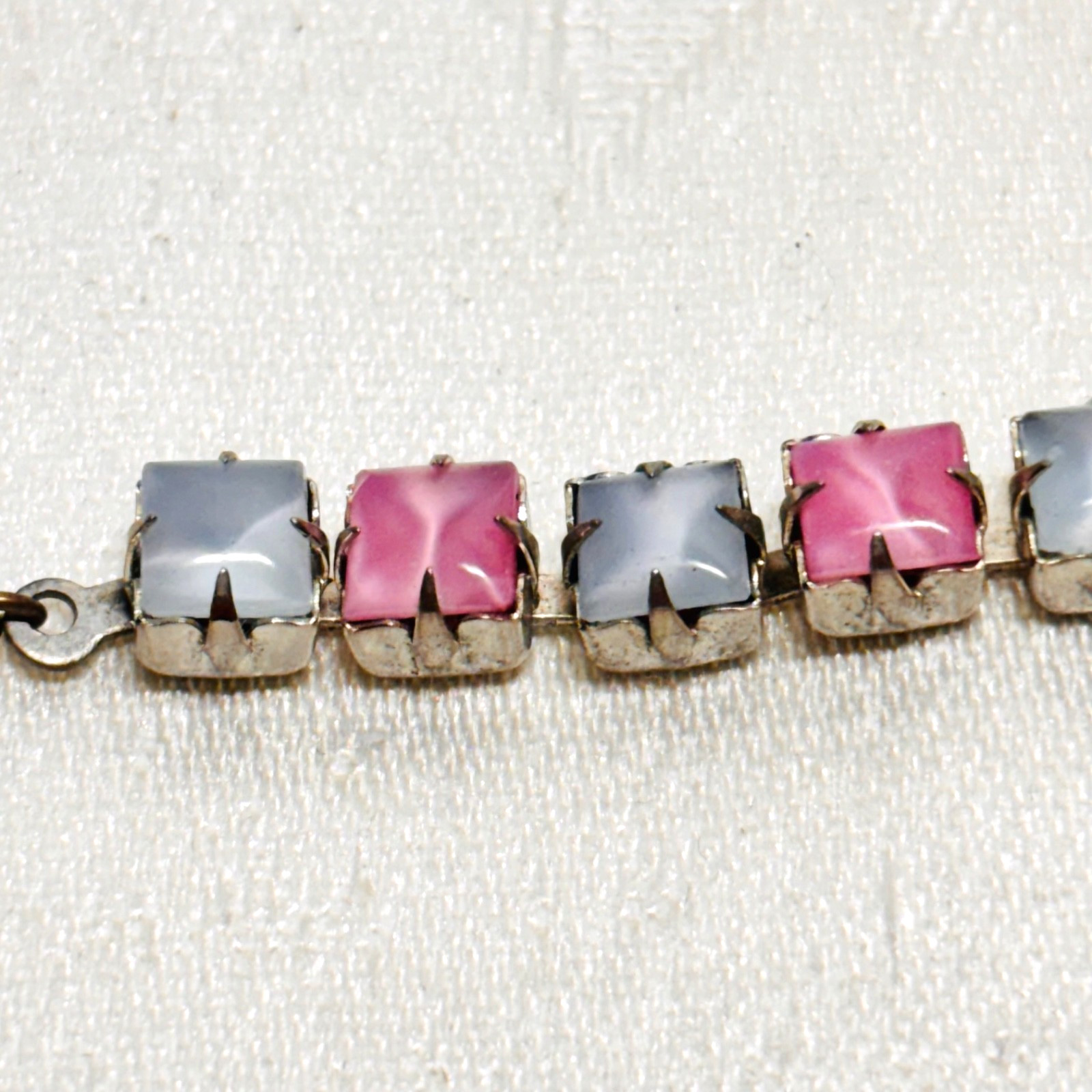 BRACELET pastel blue pink glass faux gem silvertone metal box clasp vintage 7″ c