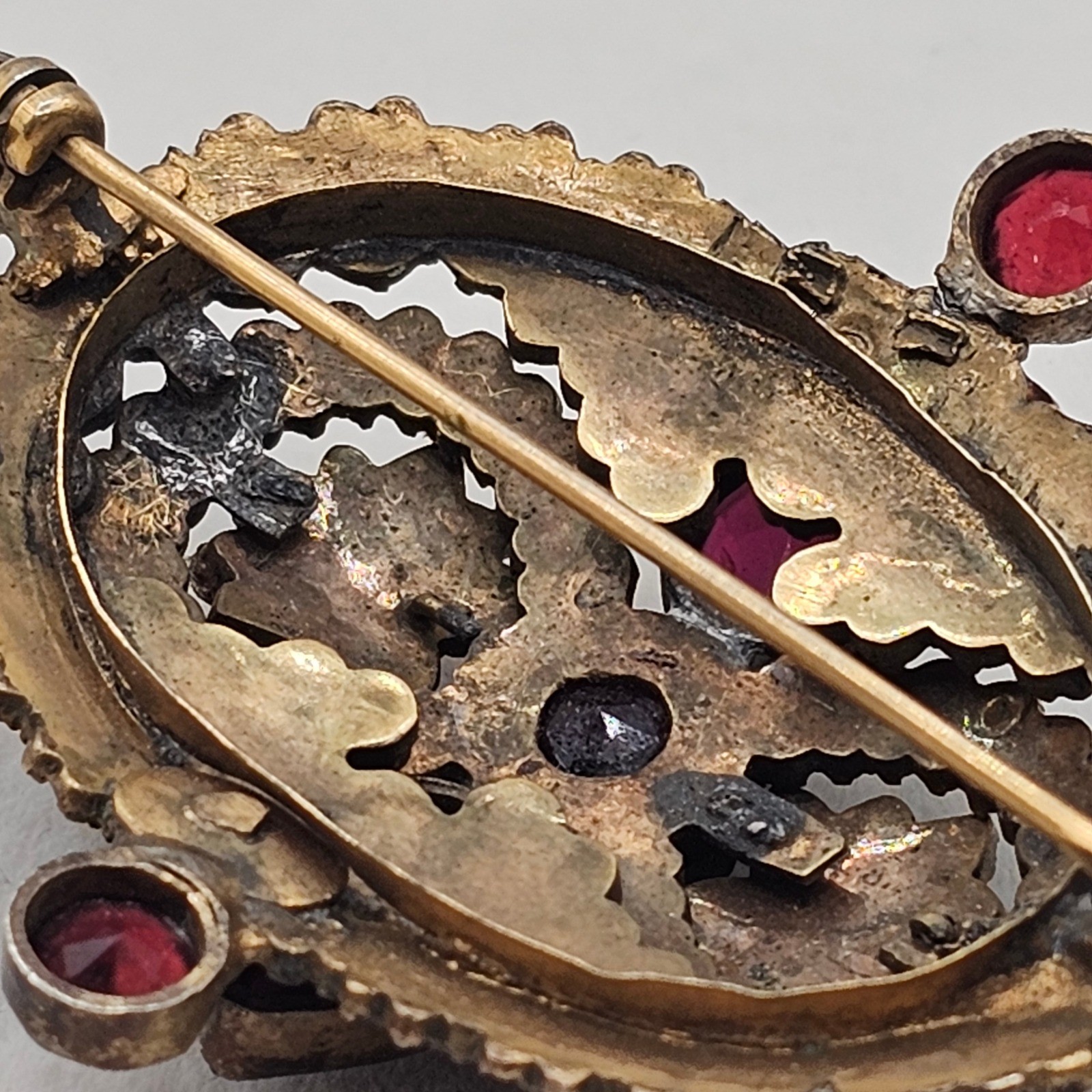 Vtg Bohemian Czech Garnet Brooch Deep Red Victorian Style Floral Cluster 2.5″