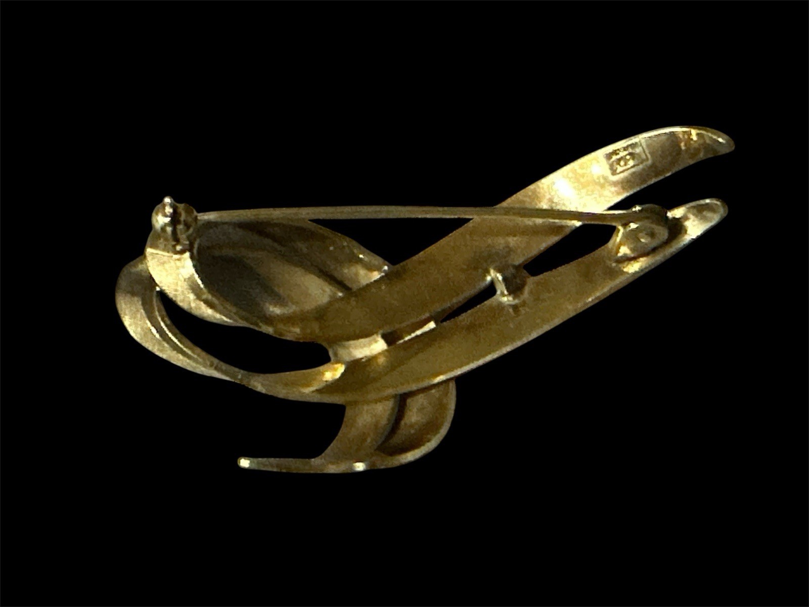 A.M. Double A*D Andreas Daub Gold Brooch 7g | 2 1/4”x 1 1/8”x 5/8” 1950-60