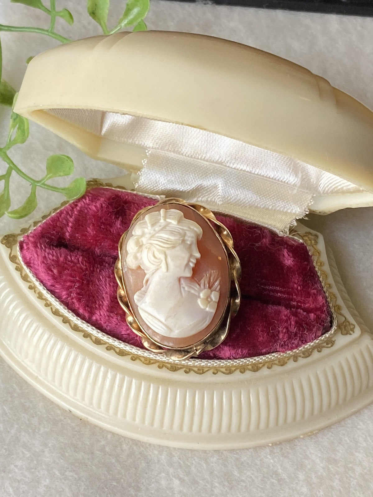 Vintage Genuine Carved Shell Cameo 12k GF Gold Filled Pin Pendant Heirloom Piece