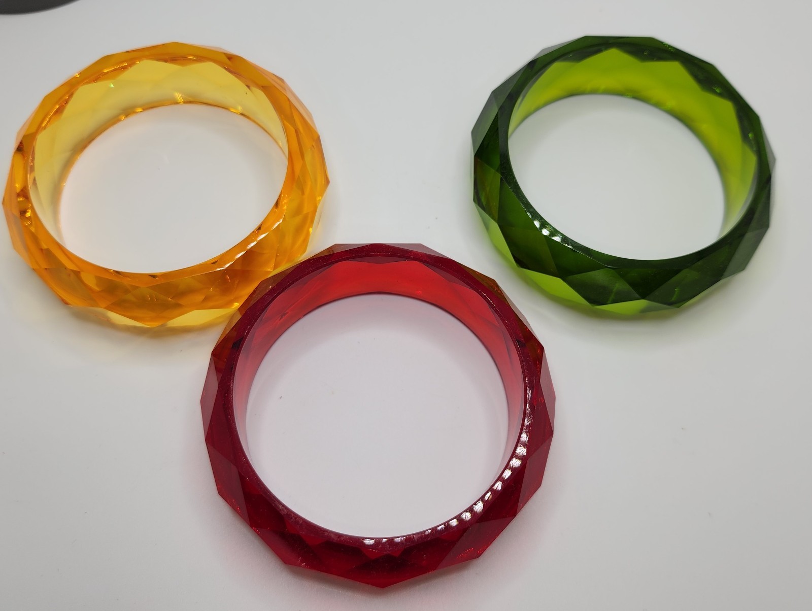 3 Vtg Transparent Faceted Bangle Bracelets 2 3/8″ Stacking Red Green Yellow