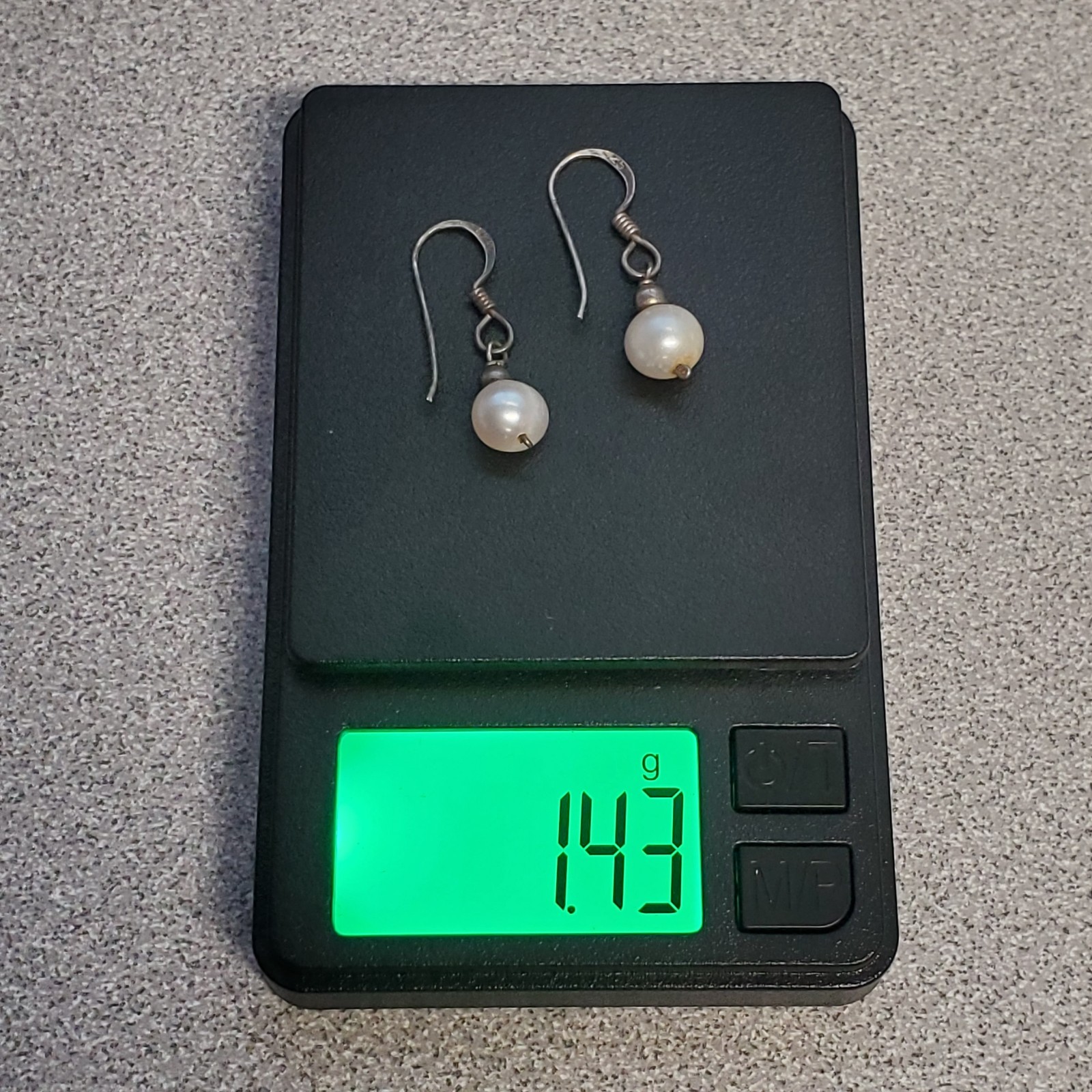 VTG 7mm Pearl Dangle Earrings 1in Drop Sterling Silver French Wire 1.43g Estate