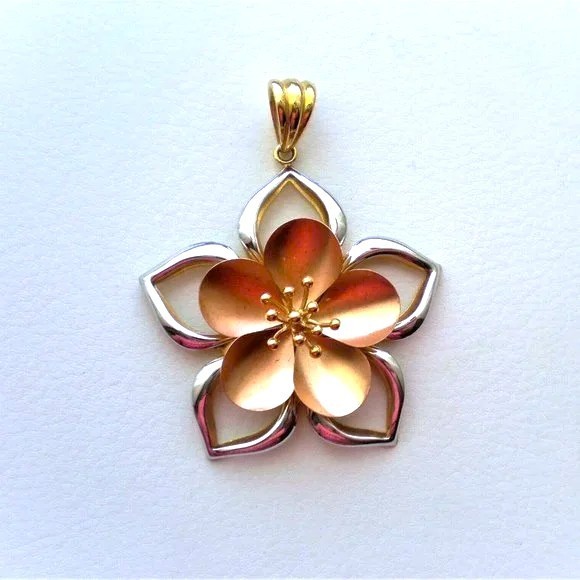 NEW NWT Designer Solid 18K Tri Color Yellow Rose White Gold 3D Flower Pendant