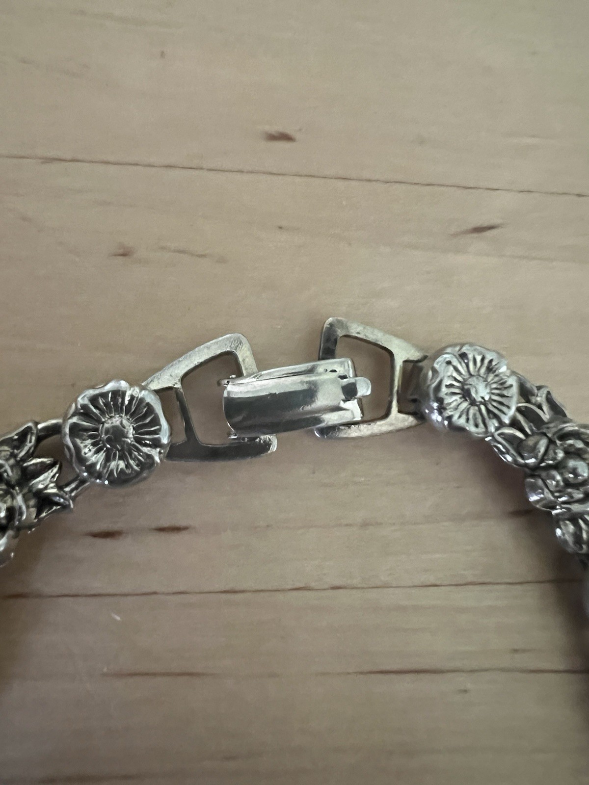Vintage MCM Cabbage Rose Choker Necklace with Rhinestones Stunning 14.5” Long