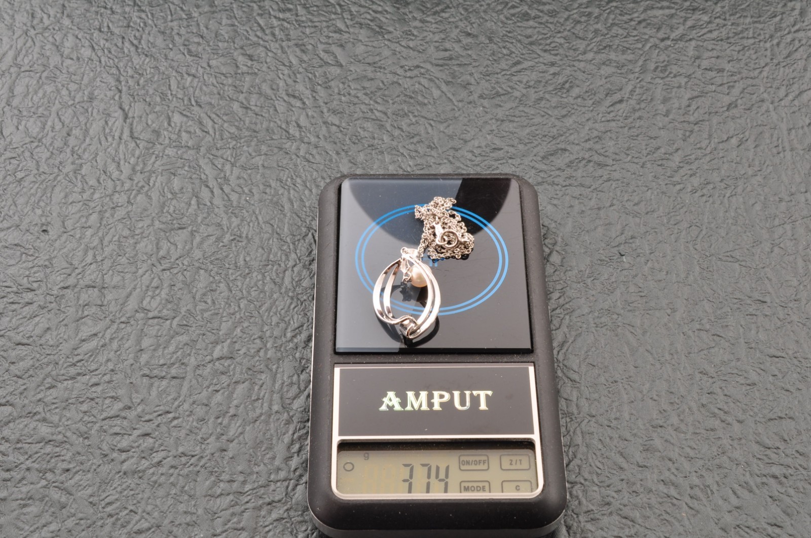 Near mint Japan brand “MIKIMOTO” Akoya pearl pendant 925 silver (total 18.0ct).